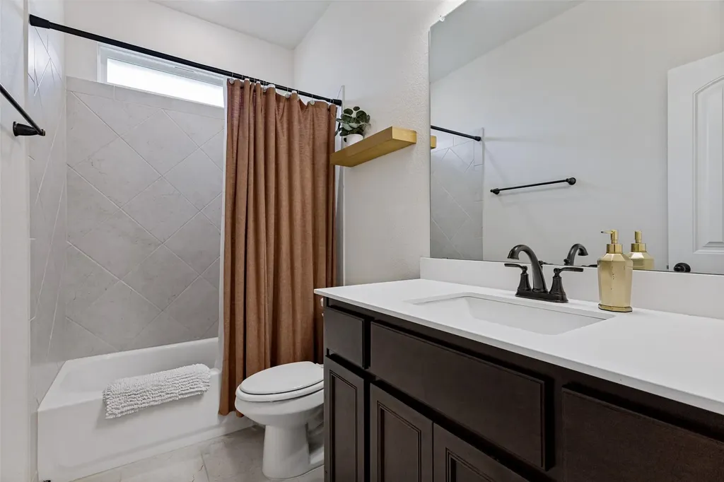 1933 Dione Place Haslet TX 76052