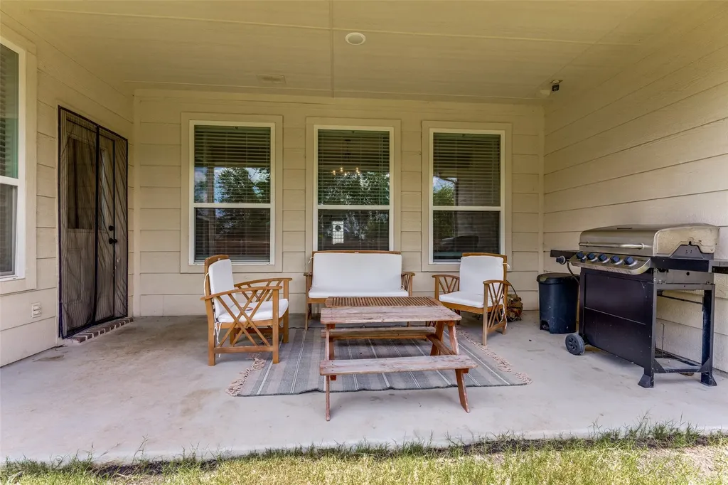 1933 Dione Place Haslet TX 76052