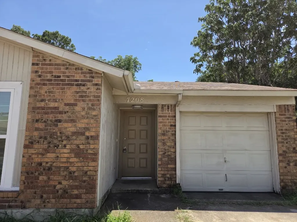 7208 NE Loop 820 North Richland Hills TX 76180