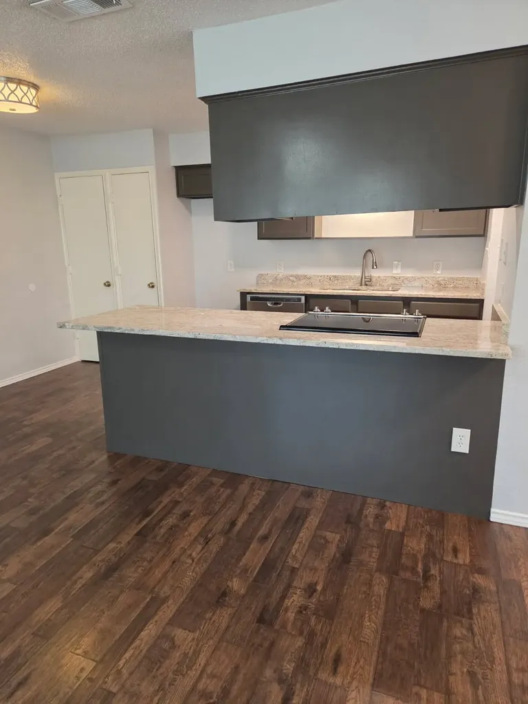 7208 NE Loop 820 North Richland Hills TX 76180