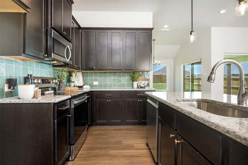 4202 Padron Lane Sanger TX 76266