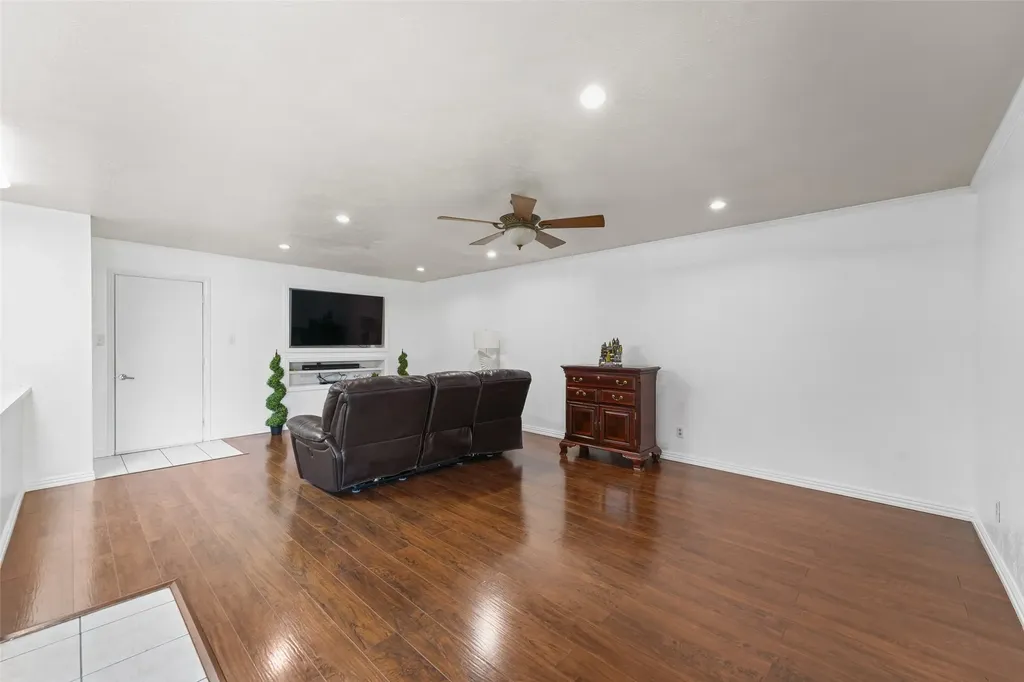 725 Valley View Drive Allen TX 75002