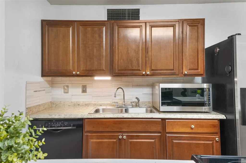 725 Valley View Drive Allen TX 75002