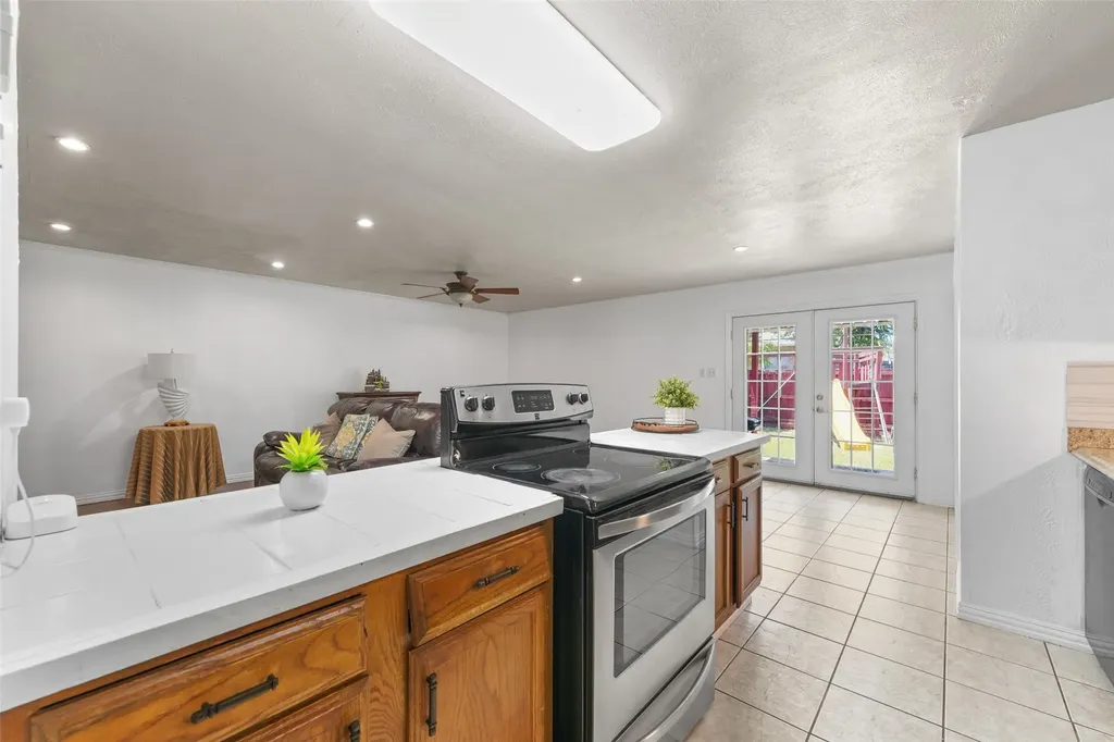 725 Valley View Drive Allen TX 75002