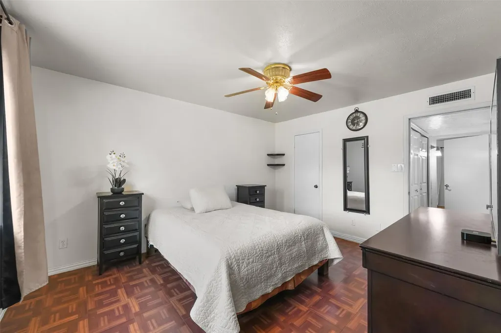 725 Valley View Drive Allen TX 75002