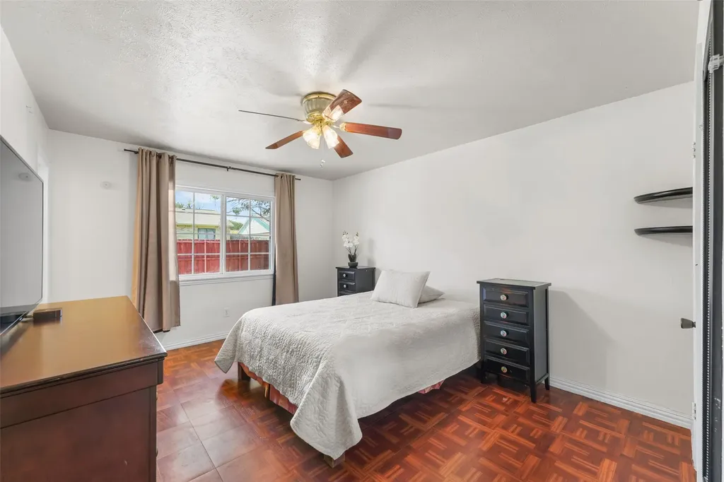 725 Valley View Drive Allen TX 75002
