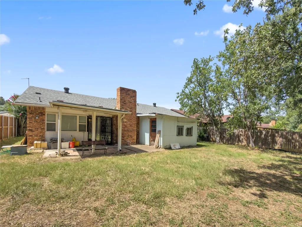 7717 Acapulco Road Fort Worth TX 76112