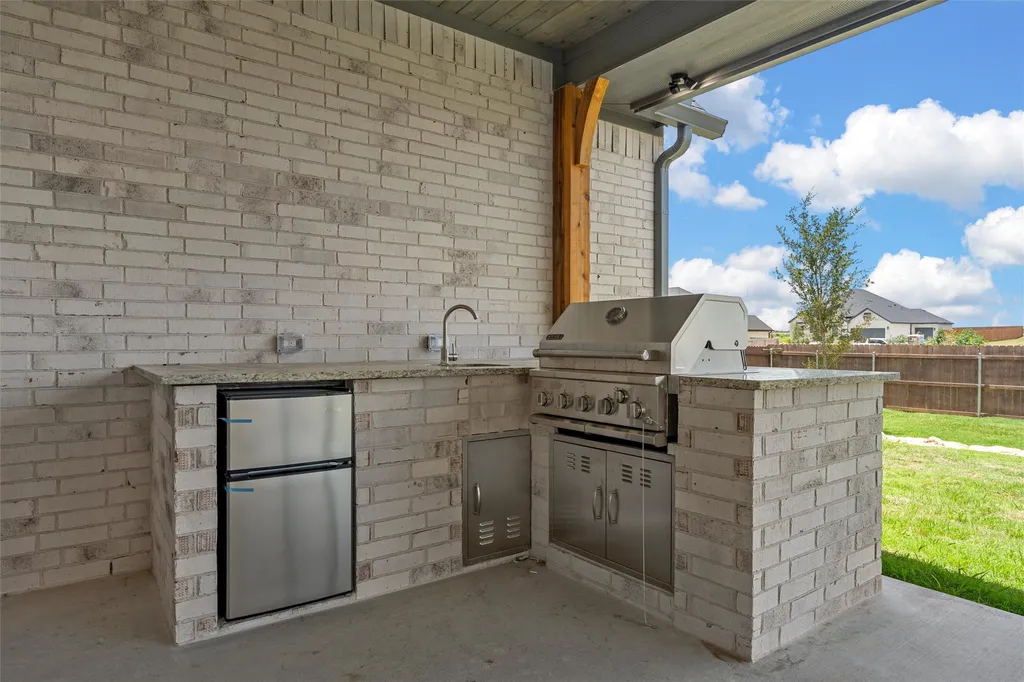1333 Tahonta Drive Hewitt TX 76643
