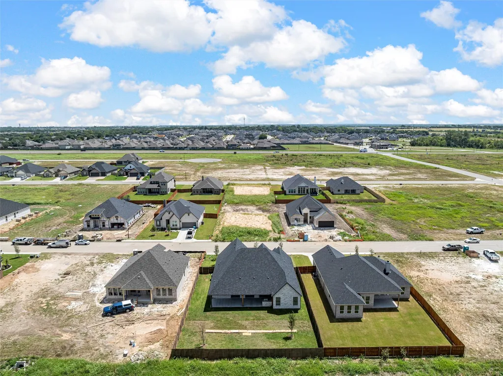 1333 Tahonta Drive Hewitt TX 76643