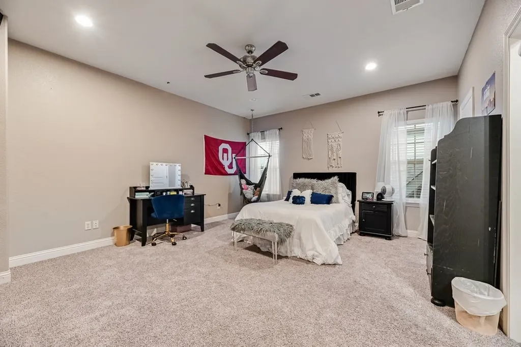 18307 Frankford Lakes Circle Dallas TX 75252