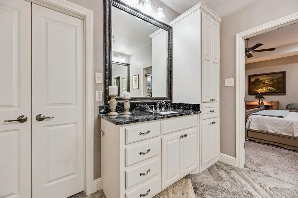 18307 Frankford Lakes Circle Dallas TX 75252