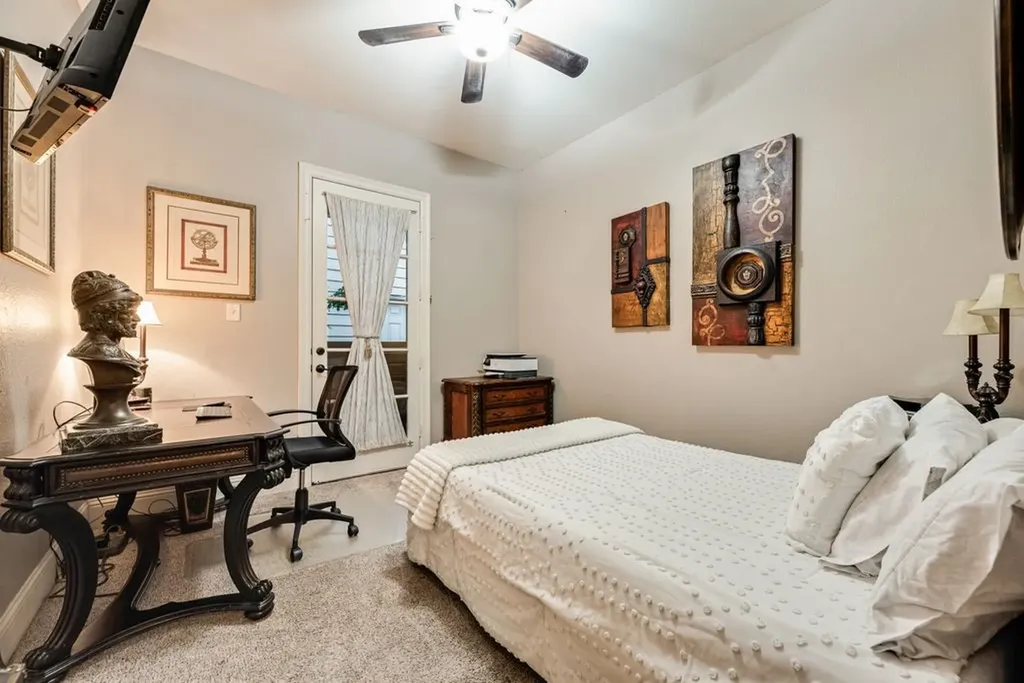 18307 Frankford Lakes Circle Dallas TX 75252