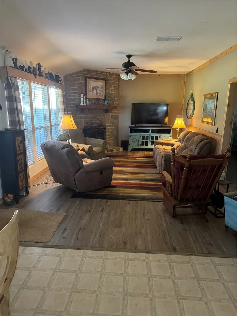 1485 Sartain Road Mineral Wells TX 76067