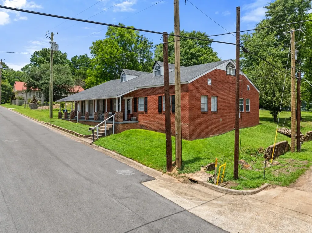 110 Church Street Winona TX 75792