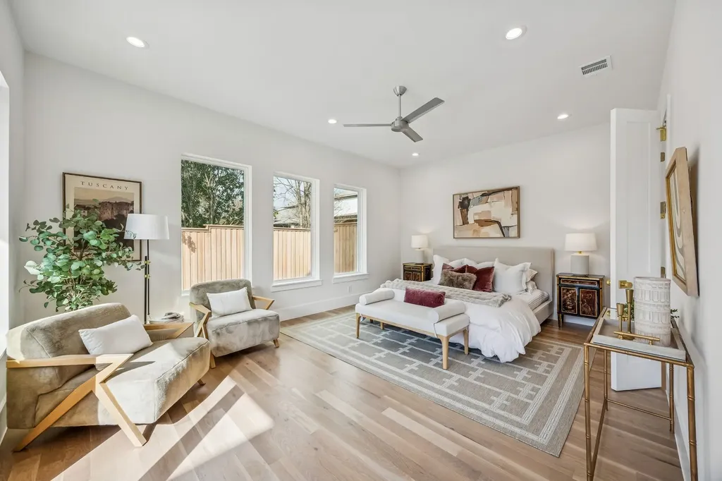 1811 Bermuda Street Dallas TX 75214