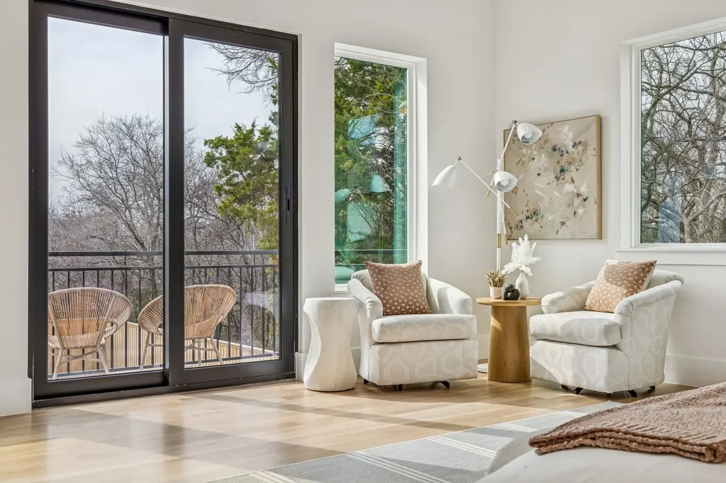 1811 Bermuda Street Dallas TX 75214