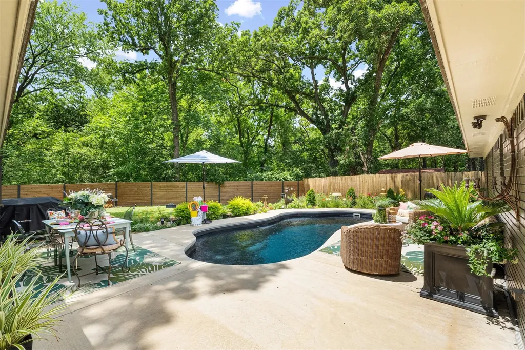 1401 Bowie Circle Corsicana TX 75110