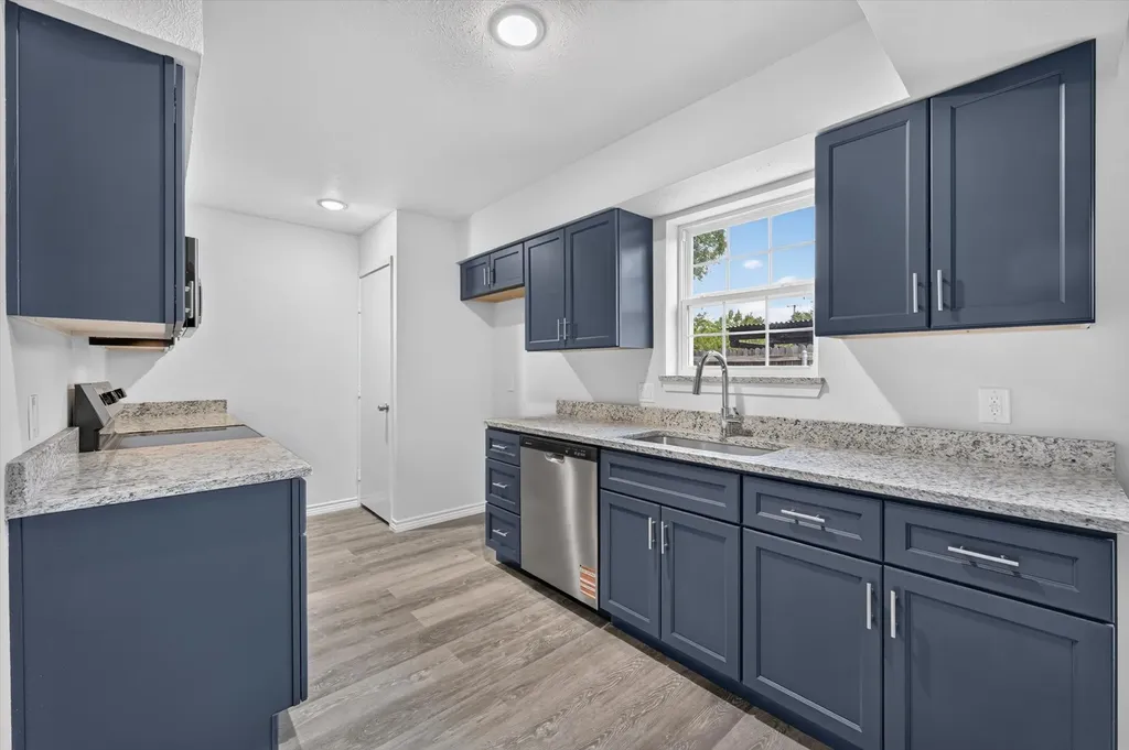1801 E Grauwyler Road Irving TX 75061