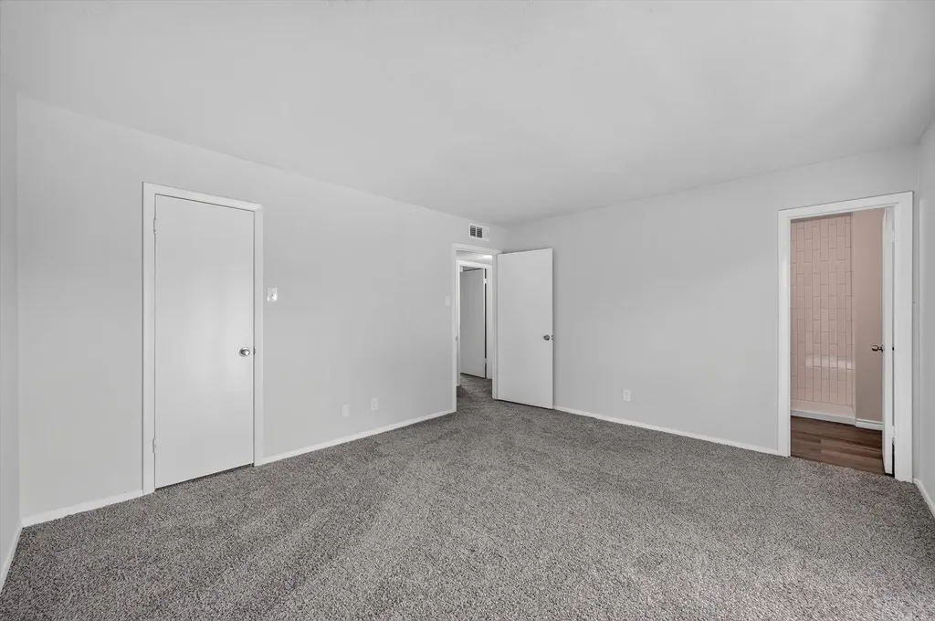 1801 E Grauwyler Road Irving TX 75061