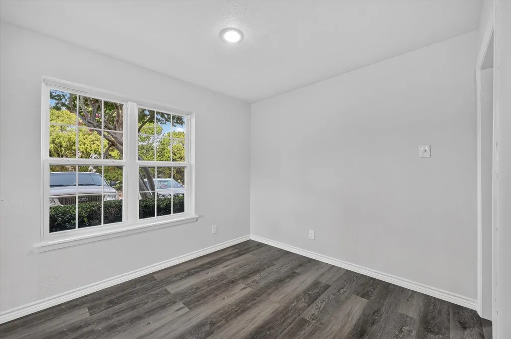 1801 E Grauwyler Road Irving TX 75061