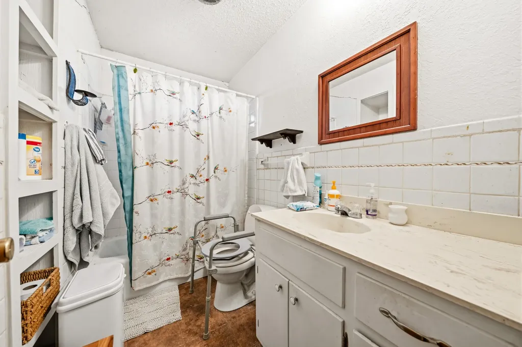 195 Amy Joy Drive China Spring TX 76633