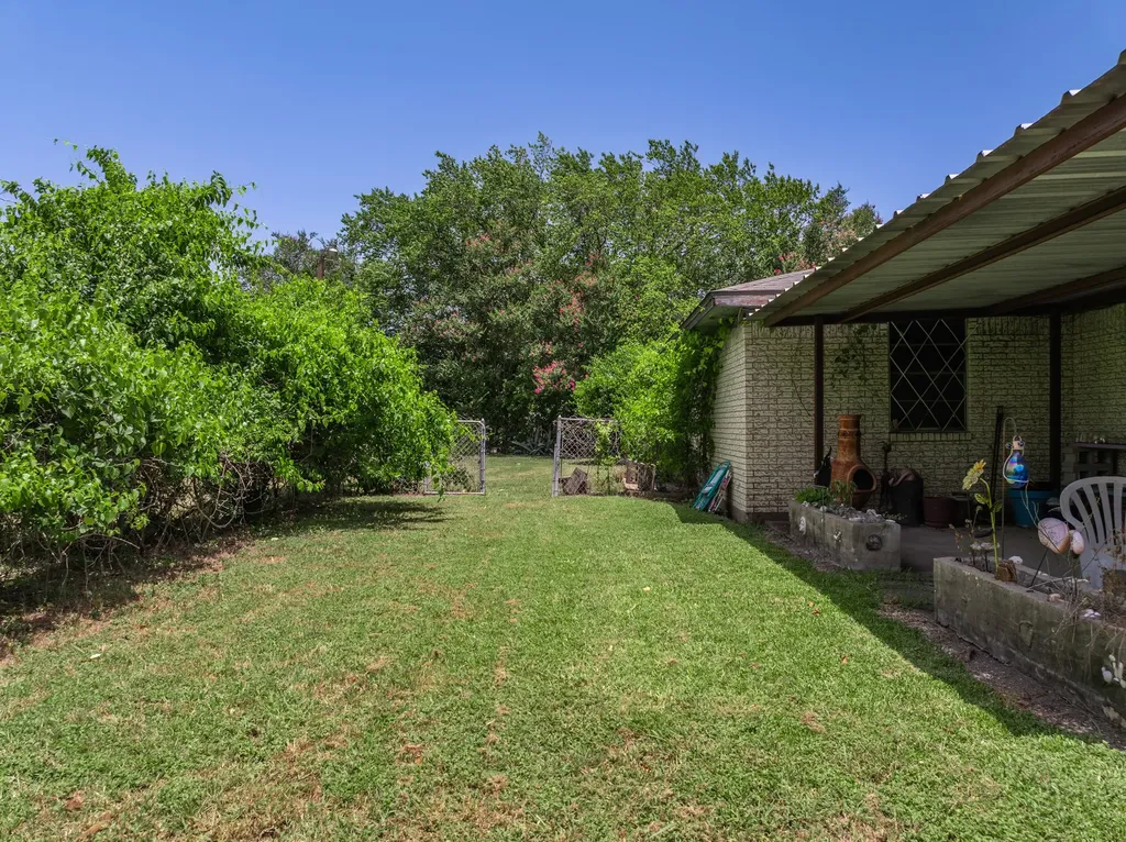 195 Amy Joy Drive China Spring TX 76633