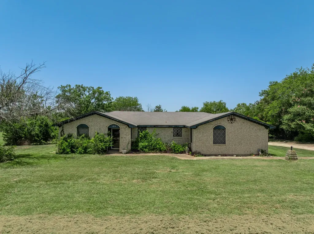 195 Amy Joy Drive China Spring TX 76633