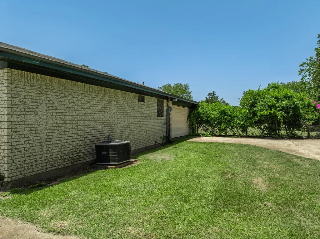 195 Amy Joy Drive China Spring TX 76633
