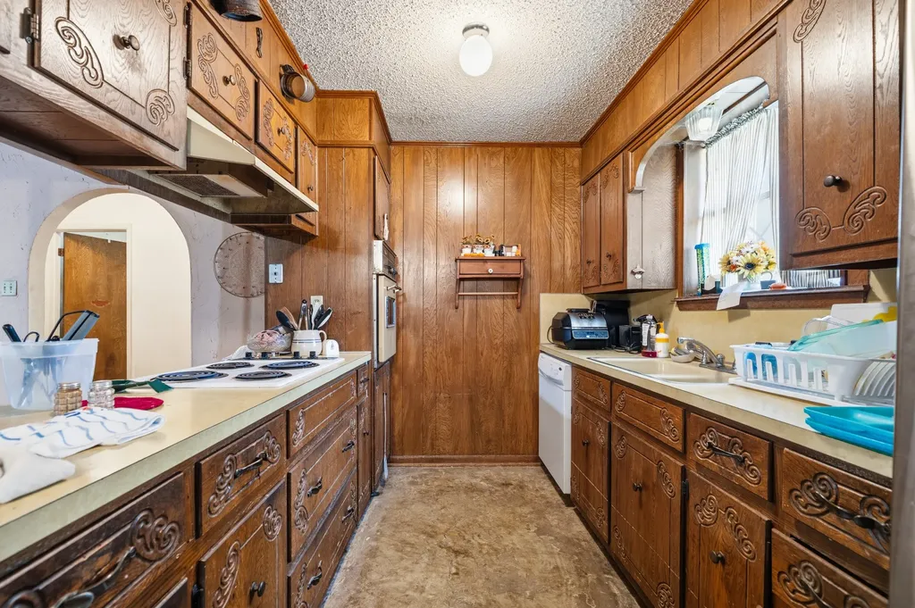 195 Amy Joy Drive China Spring TX 76633