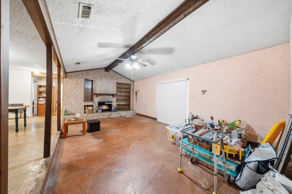 195 Amy Joy Drive China Spring TX 76633