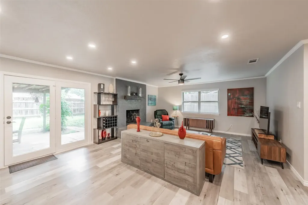 3311 Somerset Drive Arlington TX 76013