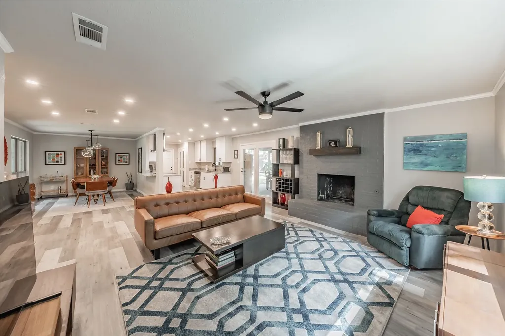 3311 Somerset Drive Arlington TX 76013