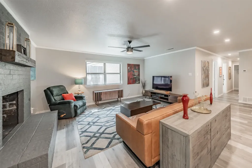 3311 Somerset Drive Arlington TX 76013