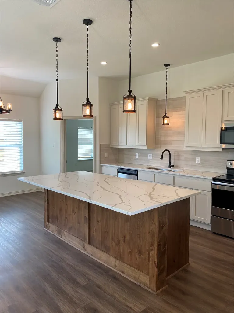 115 Panther Loop Mabank TX 75147