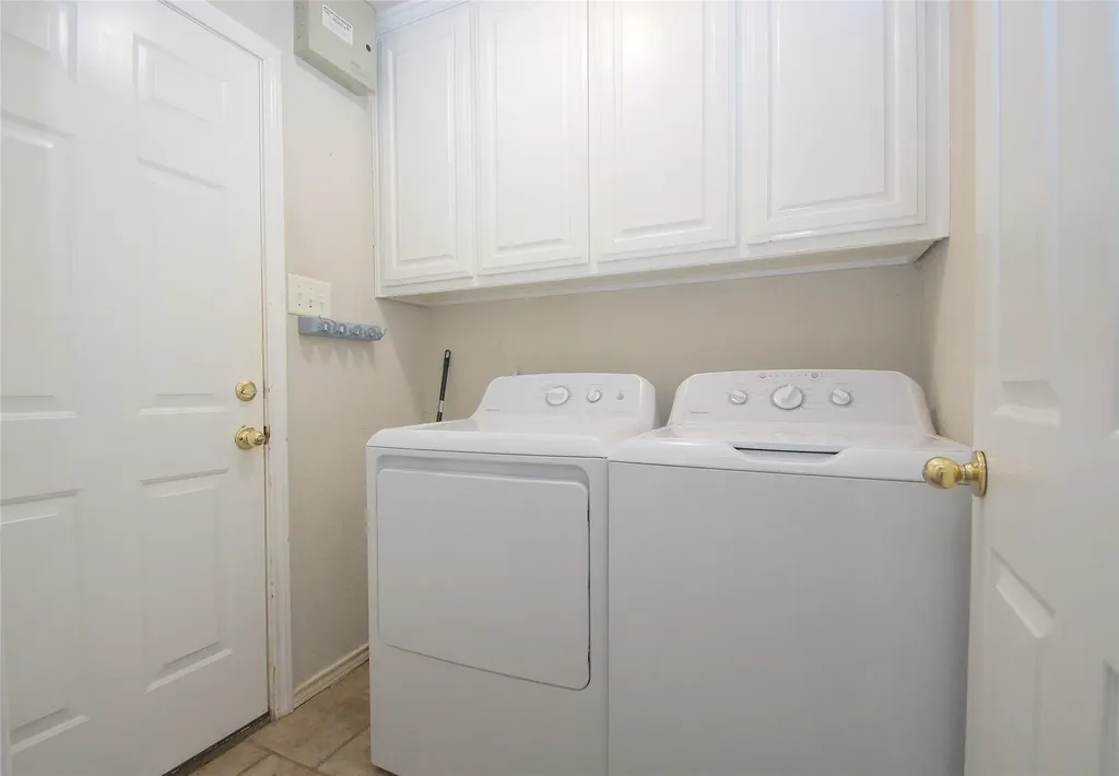 1804 Sand Stone Drive Sanger TX 76266