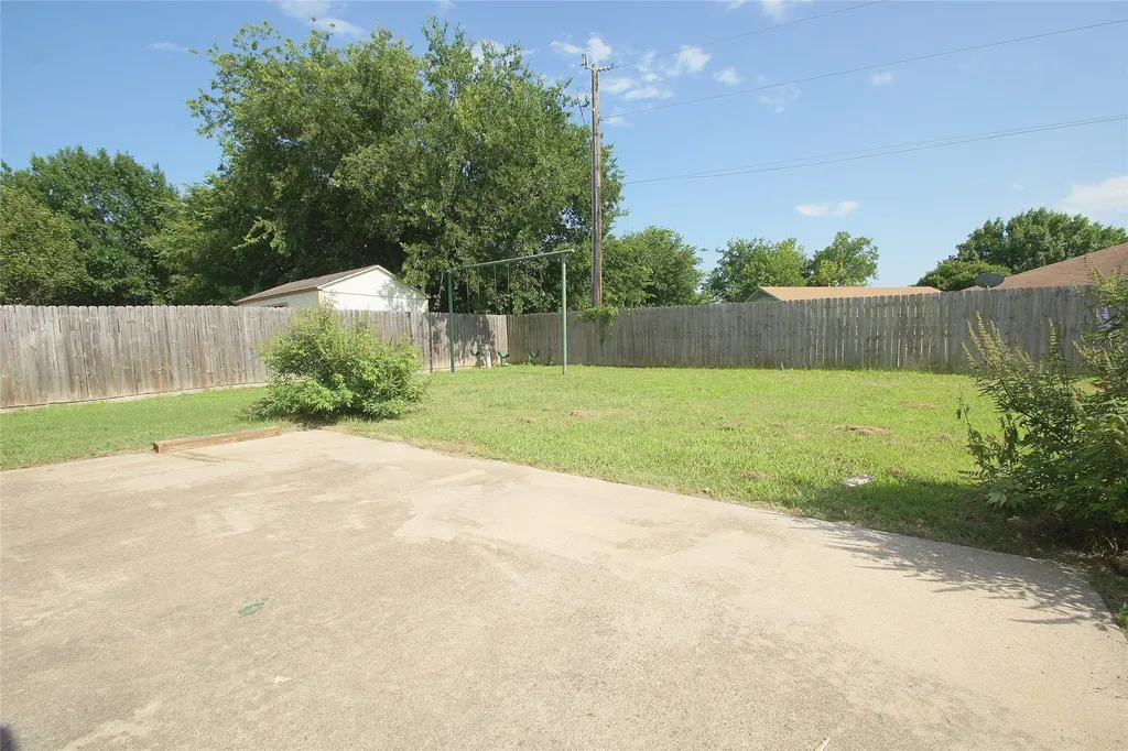 1804 Sand Stone Drive Sanger TX 76266