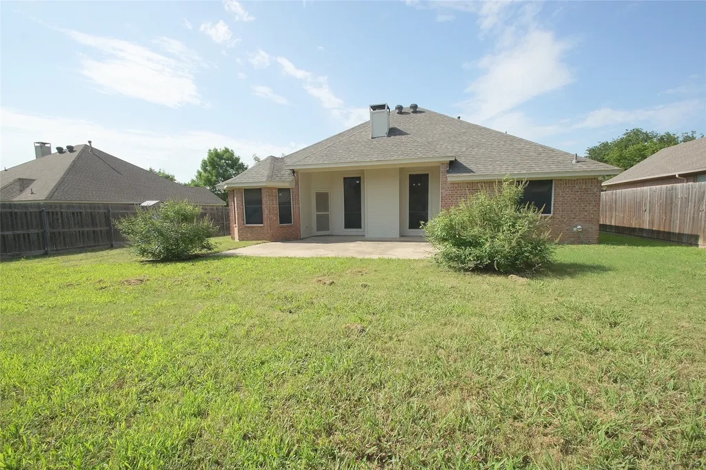 1804 Sand Stone Drive Sanger TX 76266