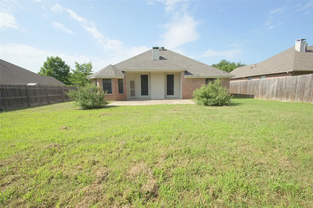 1804 Sand Stone Drive Sanger TX 76266