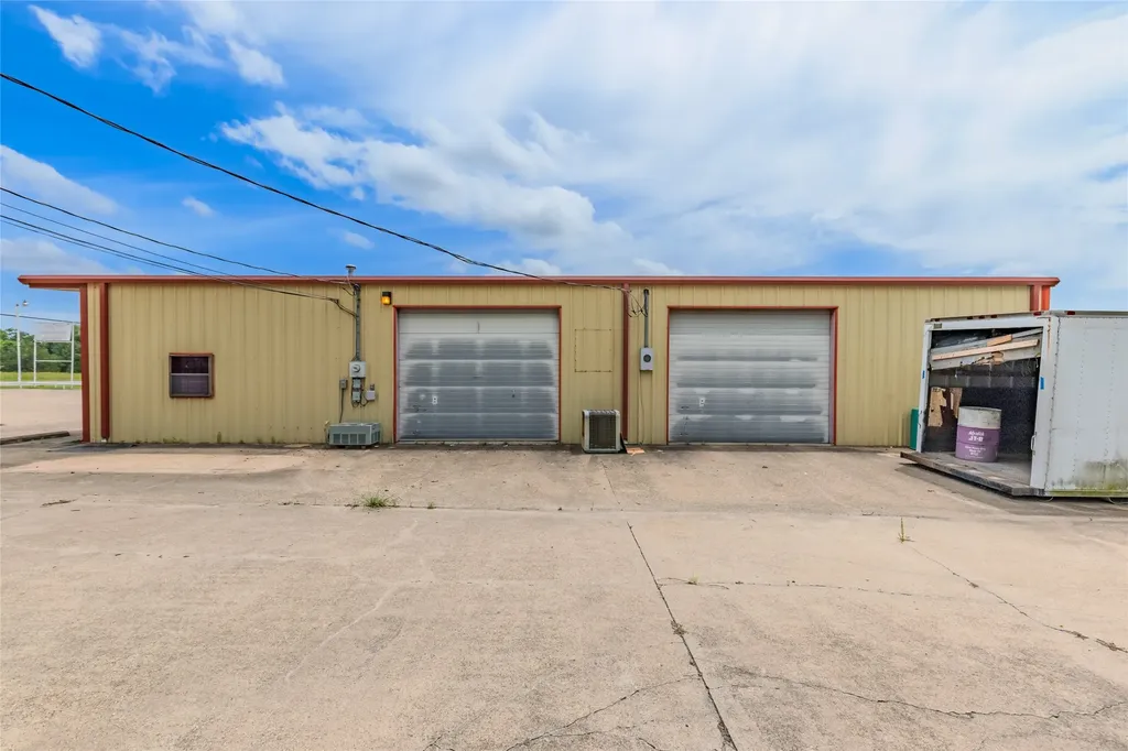 9920 Wesley Street Greenville TX 75402