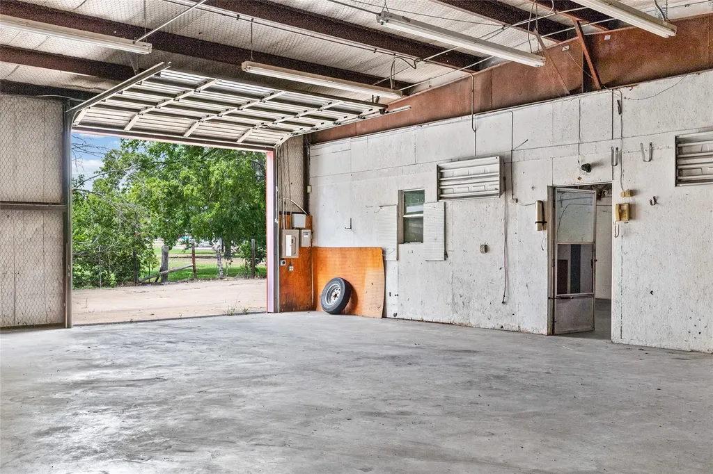 9920 Wesley Street Greenville TX 75402