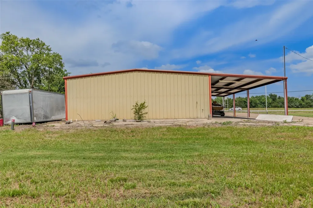 9920 Wesley Street Greenville TX 75402
