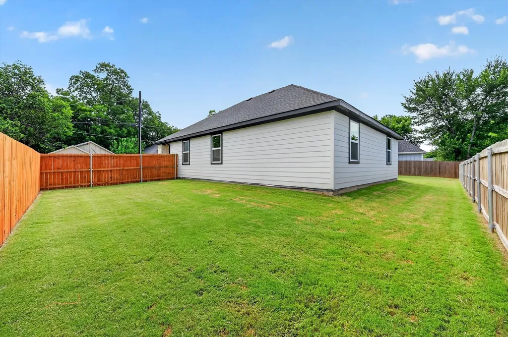 108 Griffin Street Waxahachie TX 75165