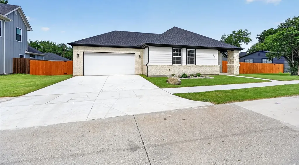 108 Griffin Street Waxahachie TX 75165