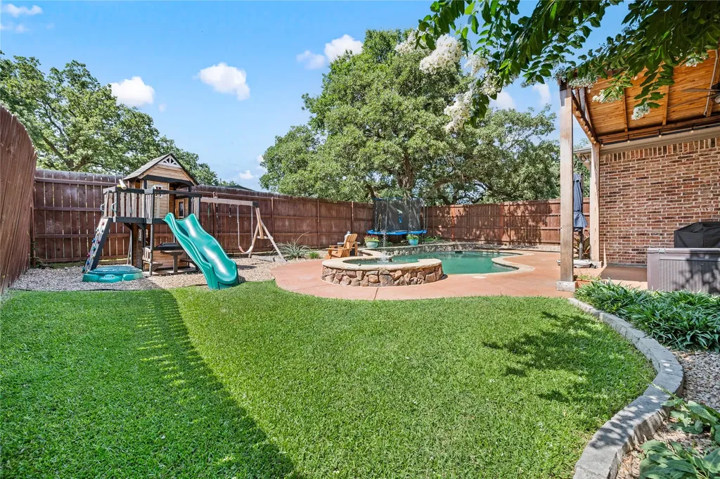 8012 Odell Street North Richland Hills TX 76182