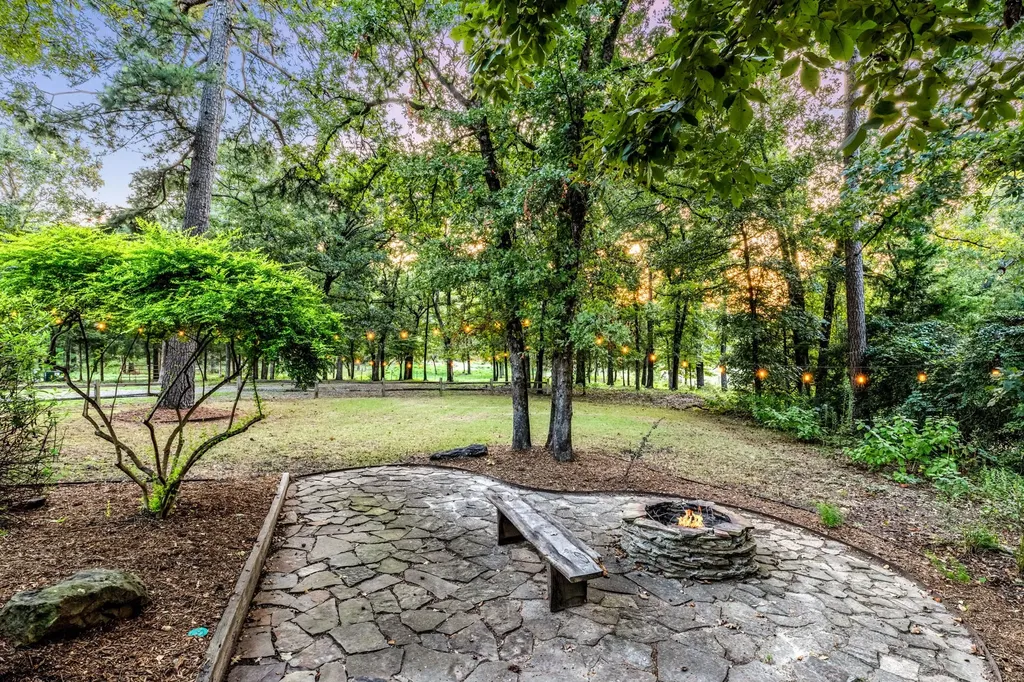 18480 County Road 446 Lindale TX 75771