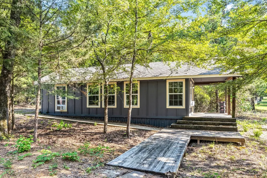 18480 County Road 446 Lindale TX 75771