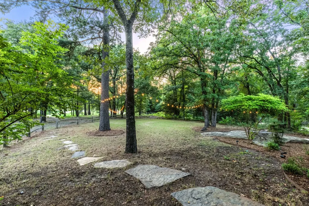18480 County Road 446 Lindale TX 75771