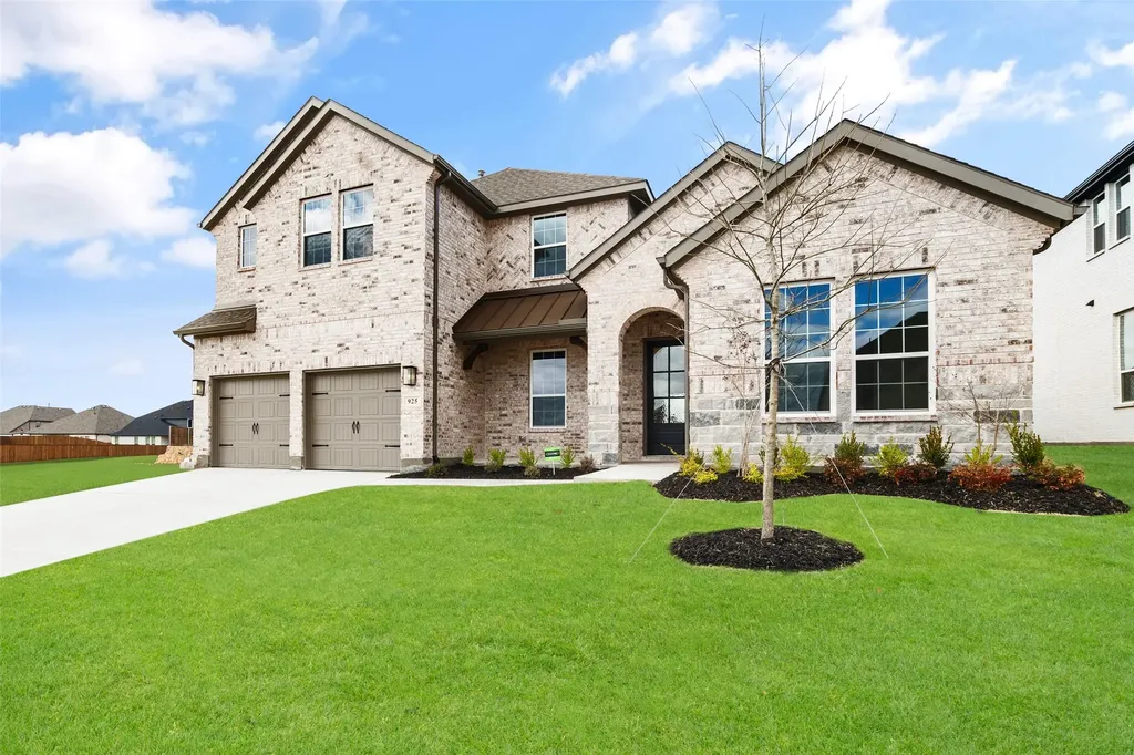 925 Cedar Street Lavon TX 75166
