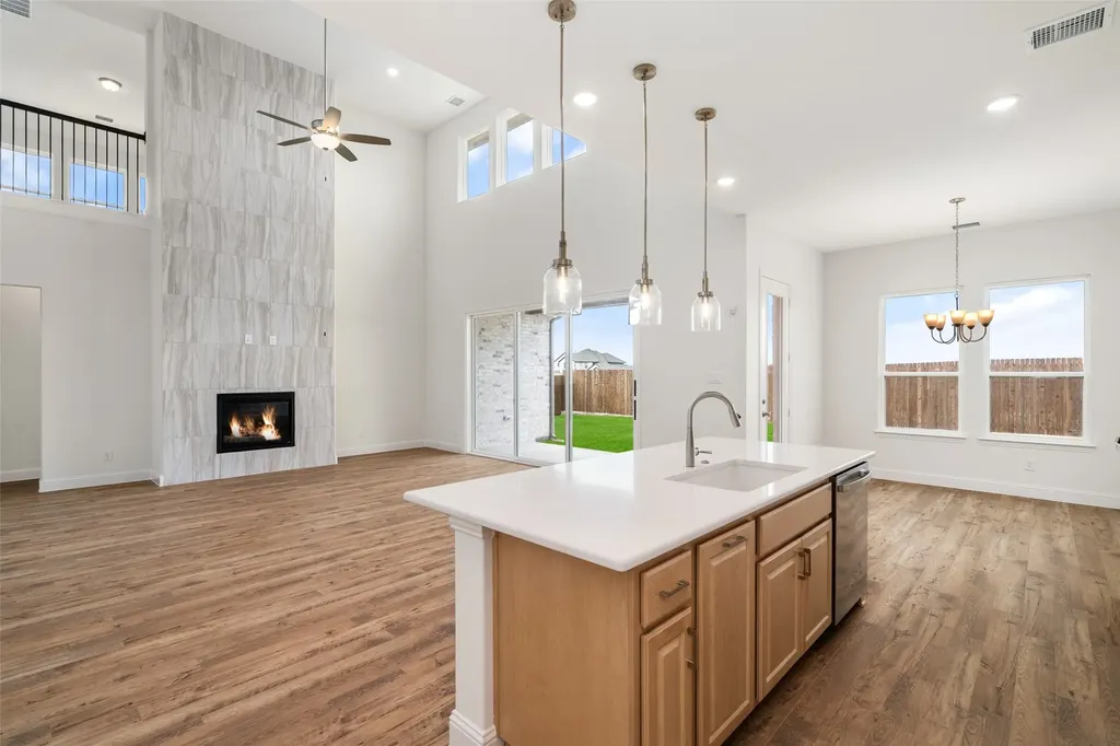 925 Cedar Street Lavon TX 75166