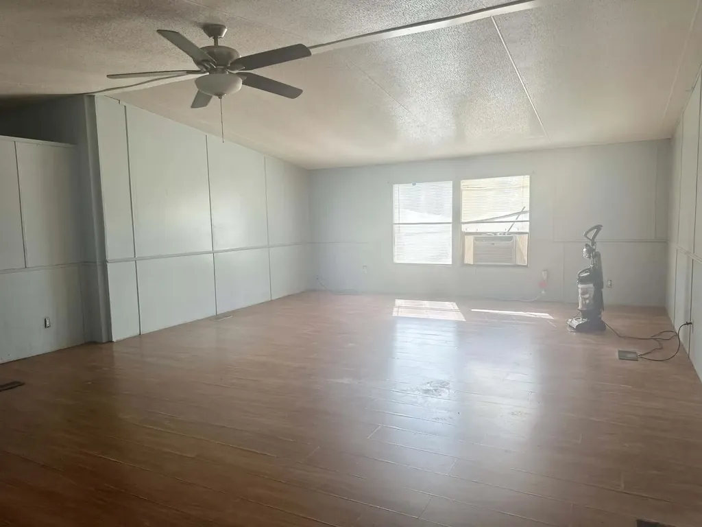 1275 John Wayne Road Kaufman TX 75142